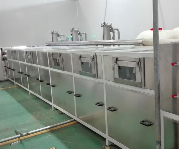 新乡通过式喷淋清洗线